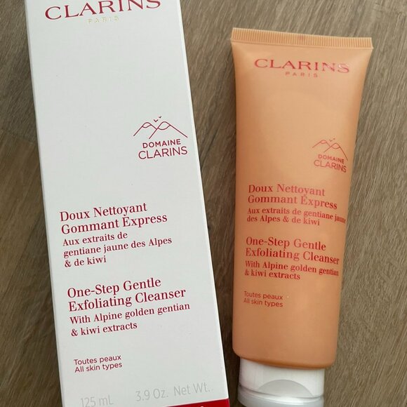 NEW Clarins One-Step Gentle Exfoliating Cleanser 125 ml - Picture 1 of 4